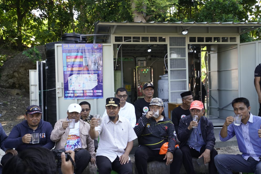 Bisa Nikmati Air Minum Layak dan Aman, Warga Pulau Persatuan Sinjai Sampaikan Terima Kasih ke Gubernur